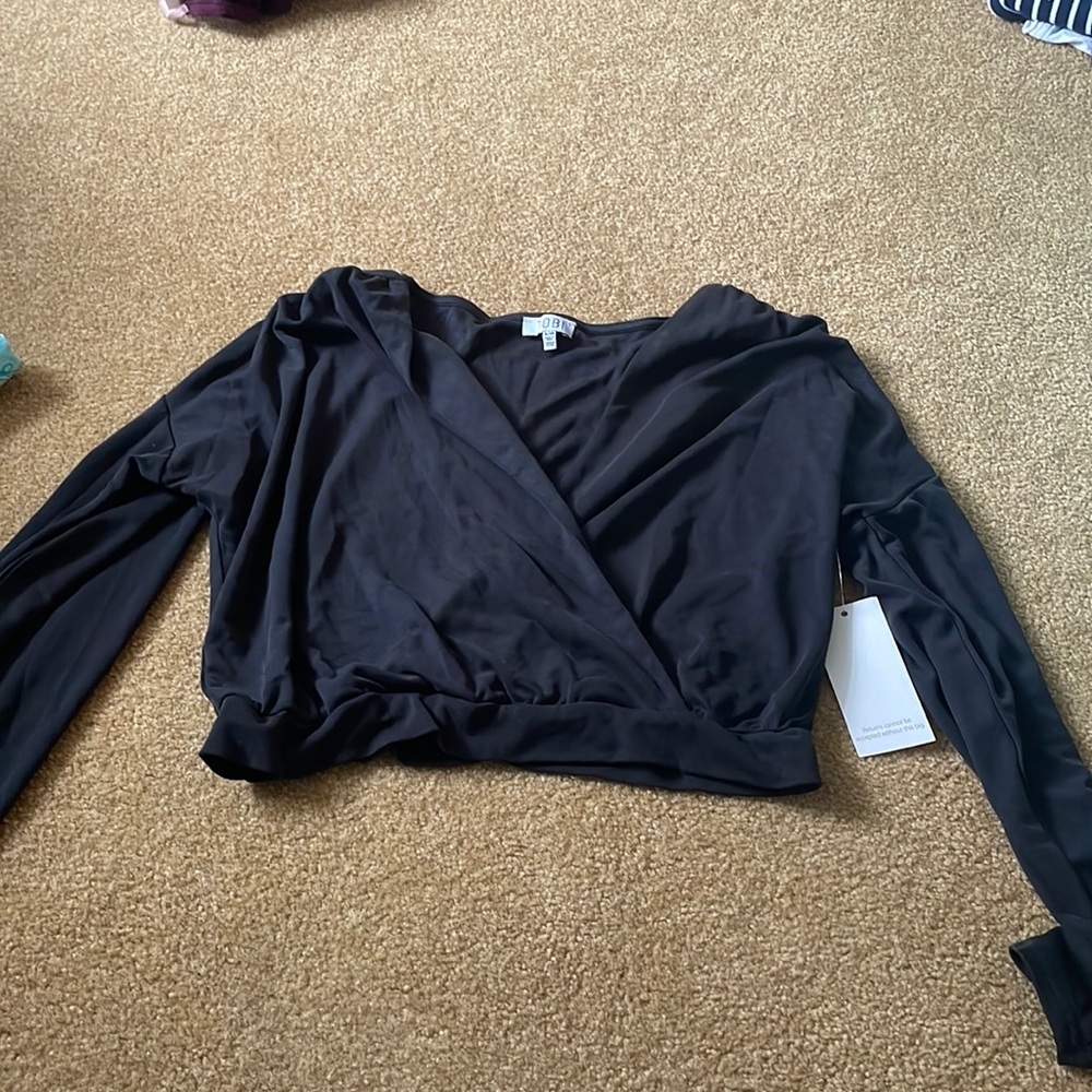 NWT Tobi Women’s long sleeve crop top
